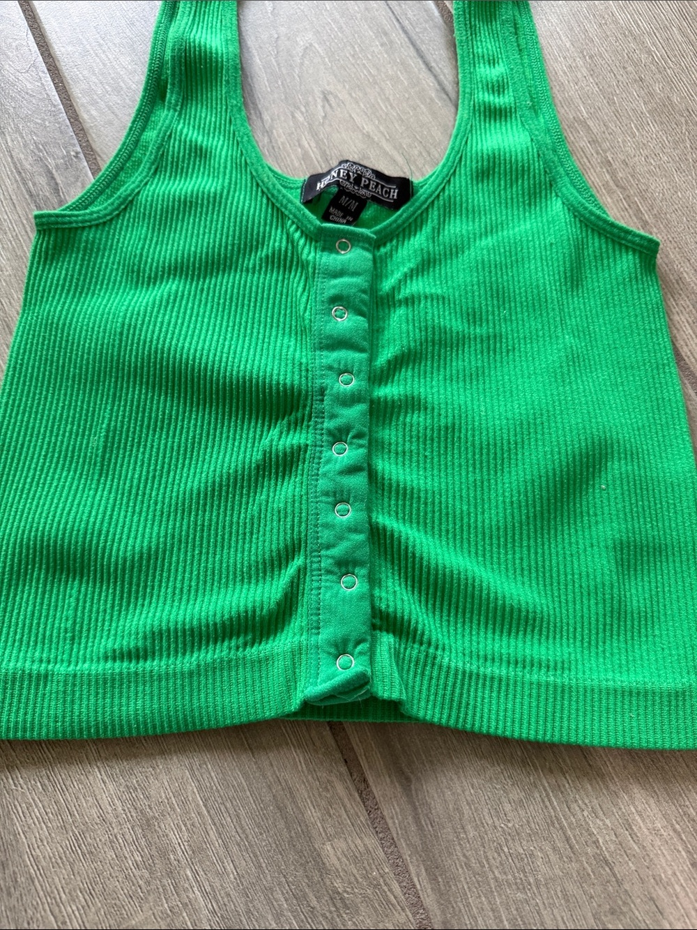 Green Ribbed Button-Front Tank - Picture 2 of 4